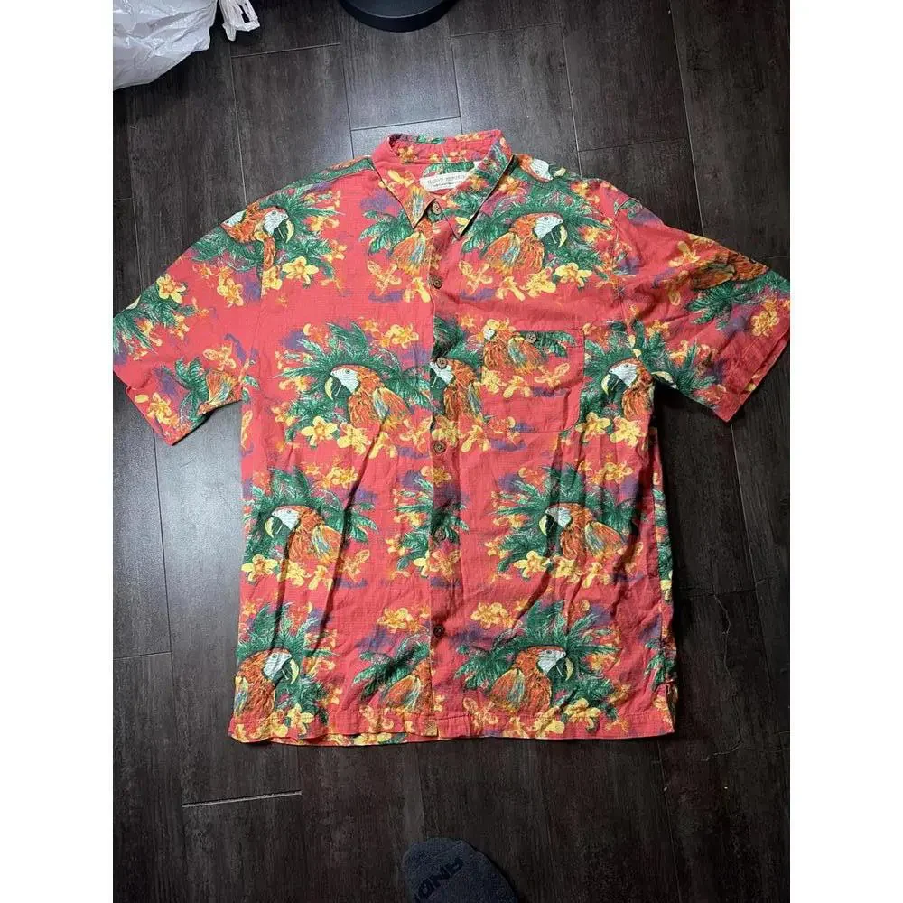 Island Republic Hawaiian Shirt Mens L Red Tropical Parrot Palm Print Rayon Butto